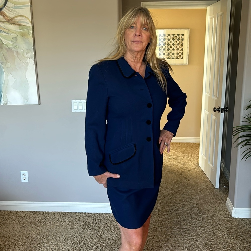 Ladies two piece skirt suit
